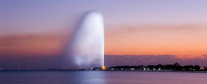 Day Trip Makkah to Jeddah – Luxury Van (10 Guests) - Image 4