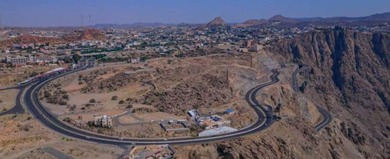 Day Trip Makkah to Taif – Private Luxury Car (3 Guests) - Image 1