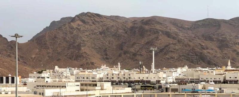 Private Madinah Ziyarat Tour – Luxury Car (3 Guests) - Image 9