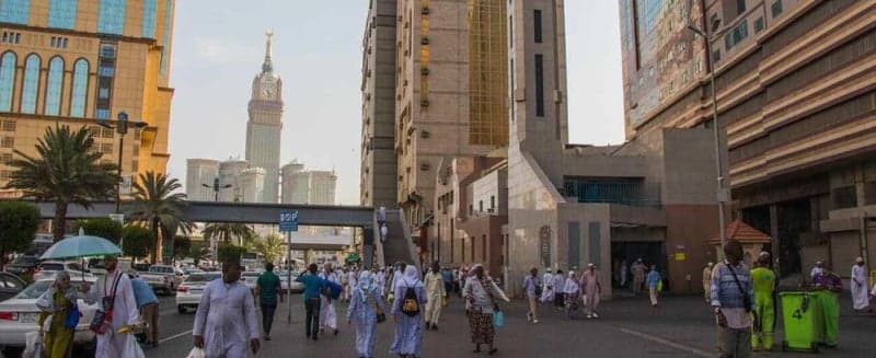 Makkah Private Ziyarat Tour – Luxury Car (3 Guests) - Image 1